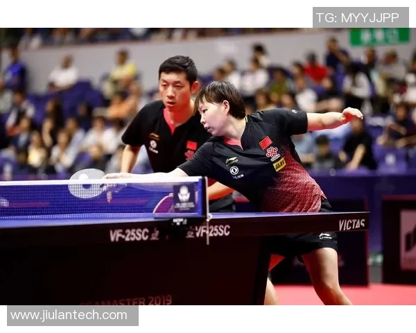 成都与重庆羽毛球队赛后复盘速度对决的精彩瞬间与战术分析