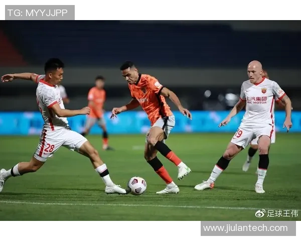 深足与武汉队赛后技术分析揭示战术优劣与球队表现亮点