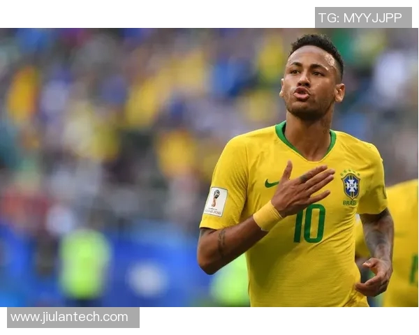 萨姓足球明星的辉煌历程与成就探讨